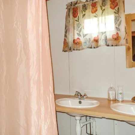 Holiday home Storhytta *
